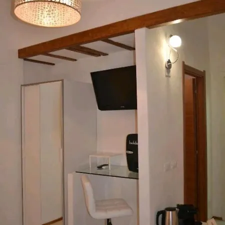 La Tana Della Volpe Гостьовий будинок 4*